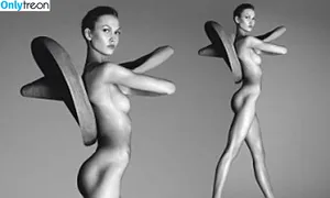 Karlie Kloss / karliekloss nude photo #0574