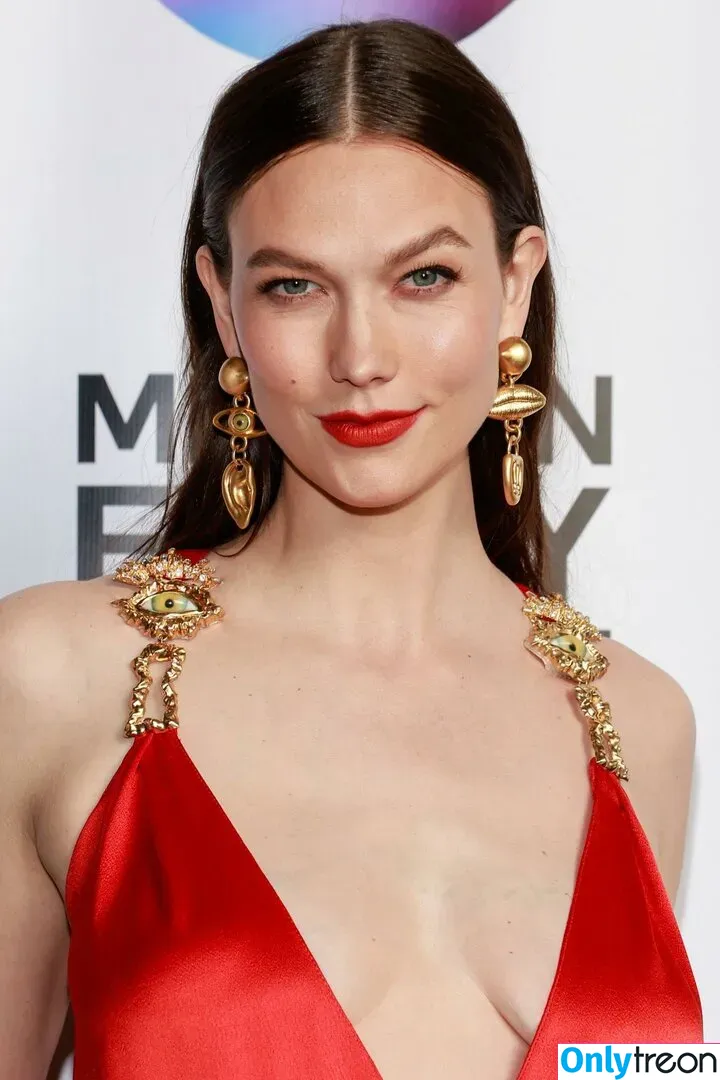 Karlie Kloss голая photo #0179 (karliekloss)