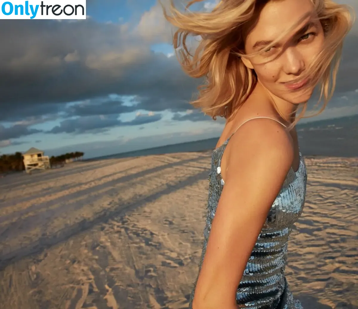 Karlie Kloss nude photo #0496 (karliekloss)