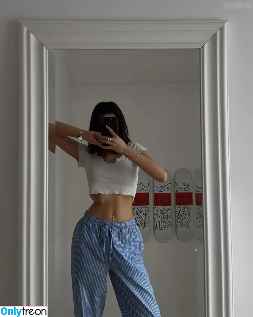 Karlotta Nila голая photo #0381 (karlotta.nila)