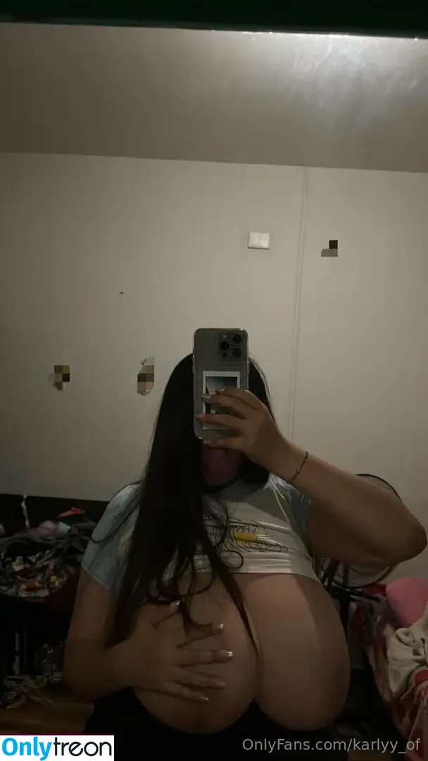 karlyyy_02 nude photo #0006 (karlyy_of)