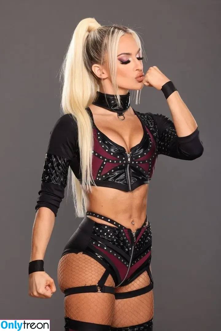 Karmen Petrovic nude photo #0158 (WWE NXT / karmen_wwe)