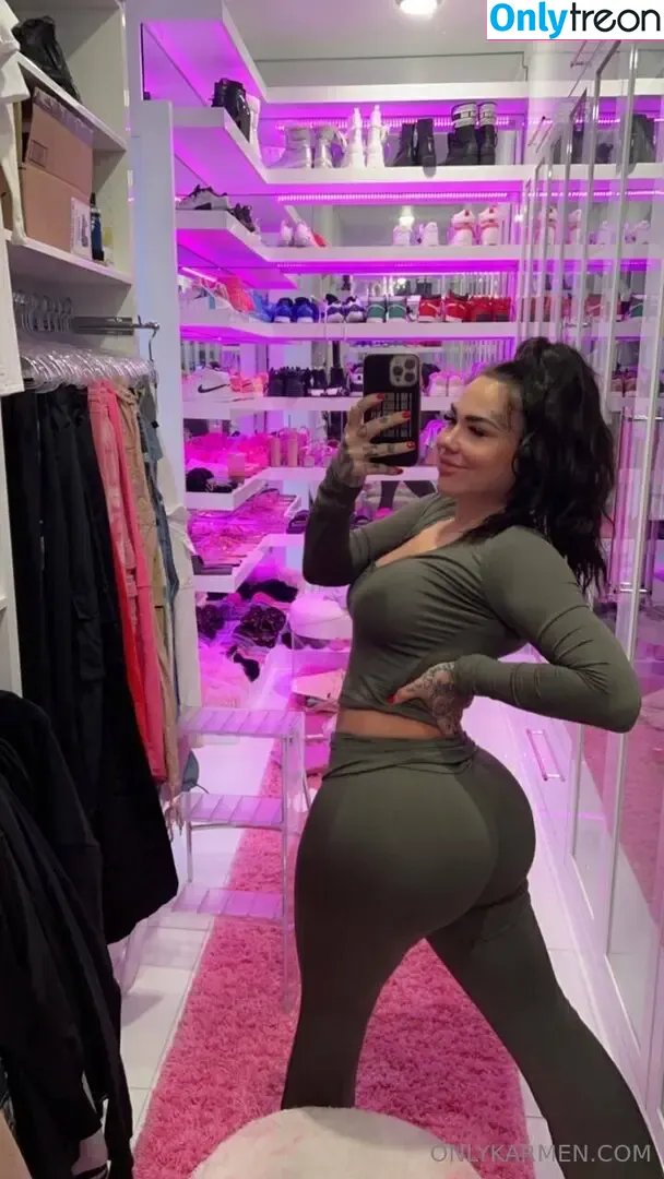 karmenkarma nude photo #0188 (karmenkarma)