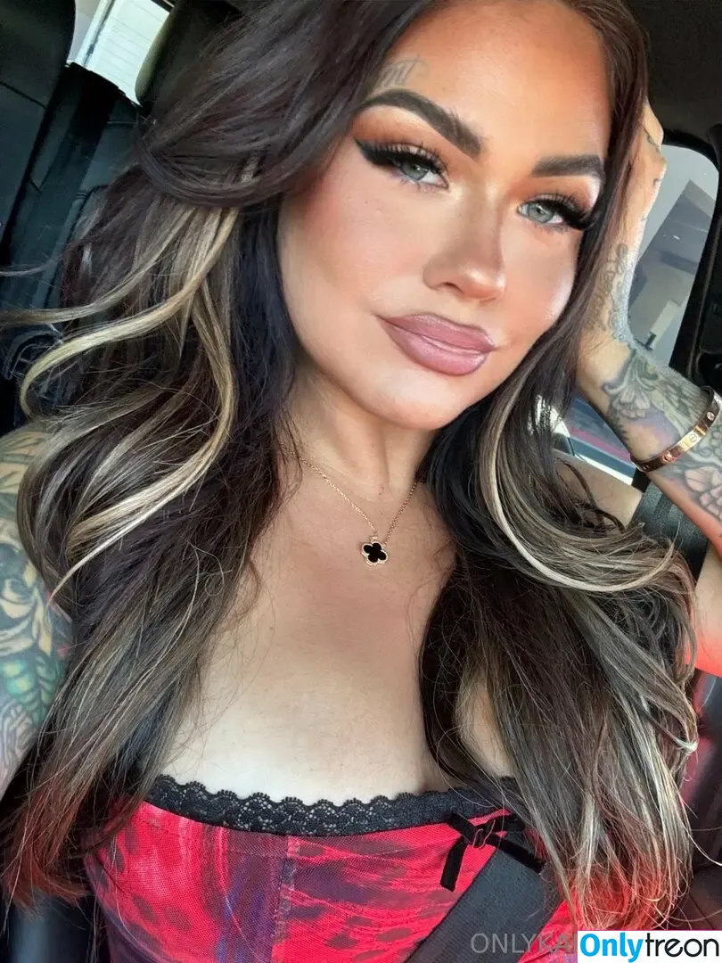 karmenkarma nude photo #0198 (karmenkarma)