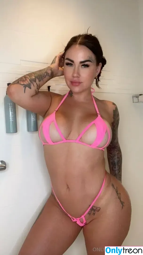 karmenkarma nude photo #0203 (karmenkarma)
