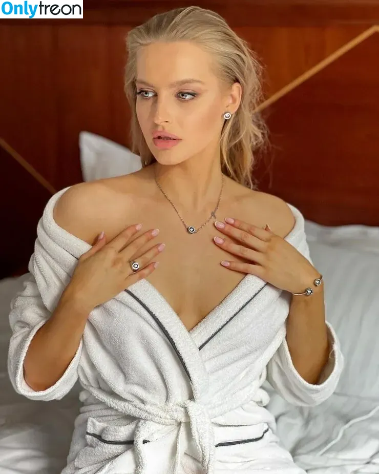 Karolina Pisarek nude photo #0071 (karolina_pisarek)