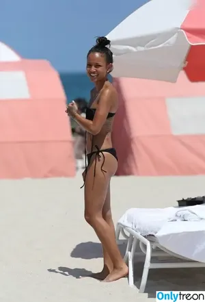 Karrueche Tran / Karrueche nude photo #0109