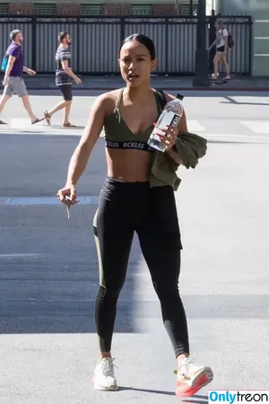 Karrueche Tran / Karrueche фото голая #0417