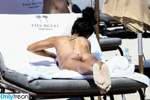 Karrueche Tran / Karrueche фото голая #0423