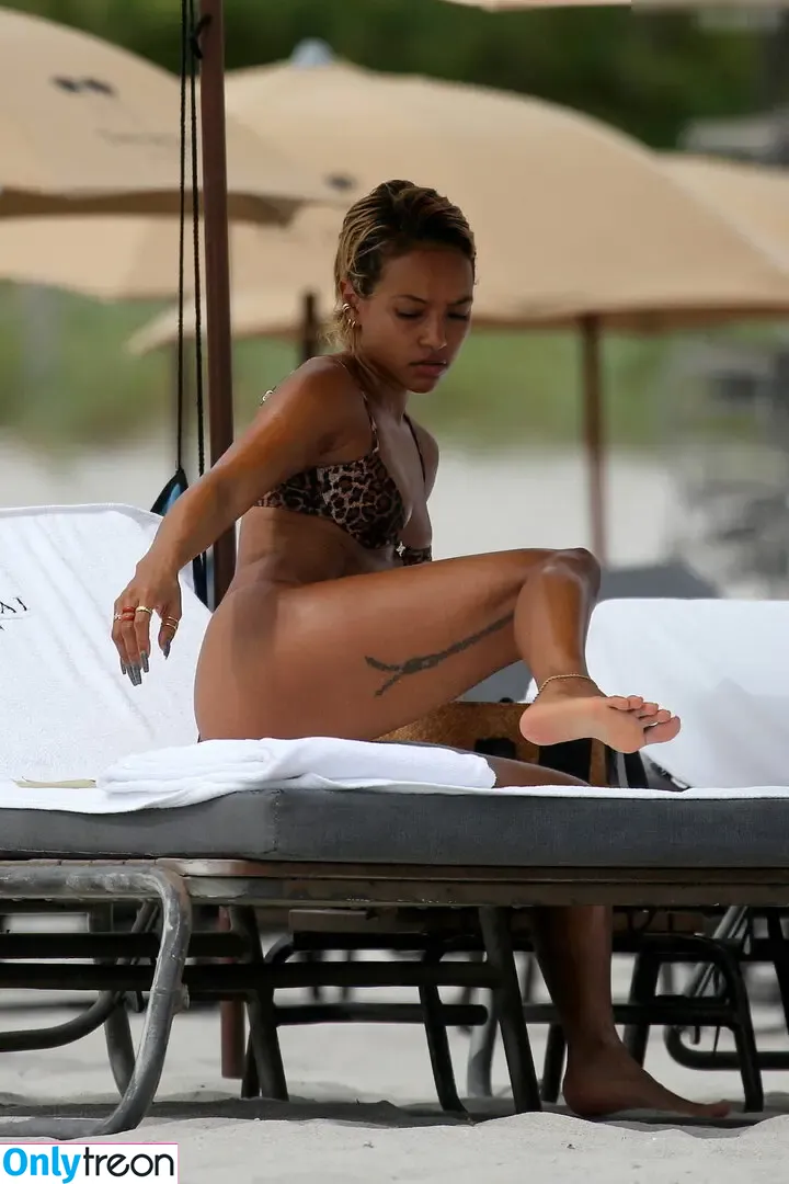 Karrueche Tran nude photo #0446 (karrueche)