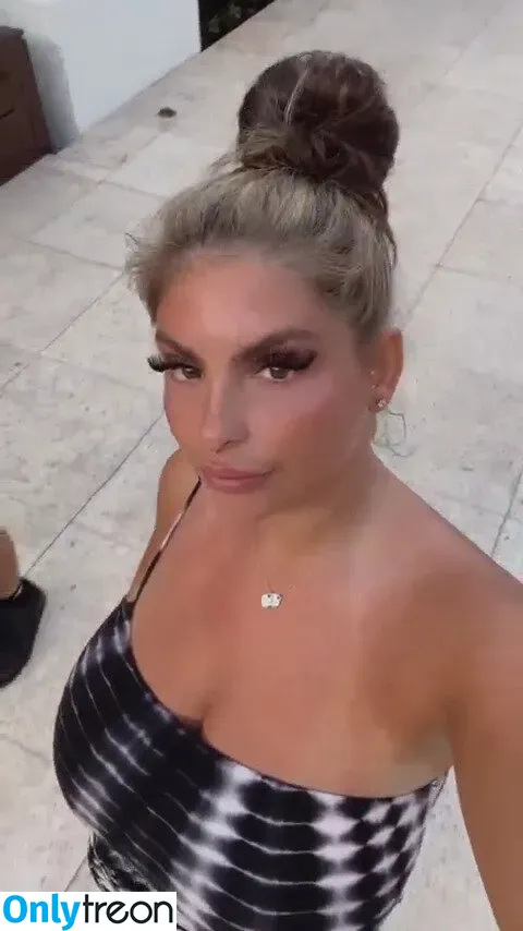 Kasey голая photo #0007 (kaseyavariellelow / kaseymadrazo)