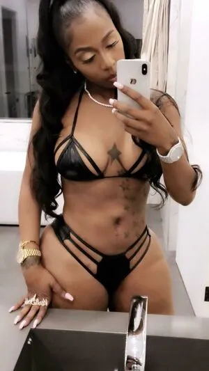 Kash Doll / Arkeisha Antoinette Knight / kashdoll / kashdollk18 фото голая #0003