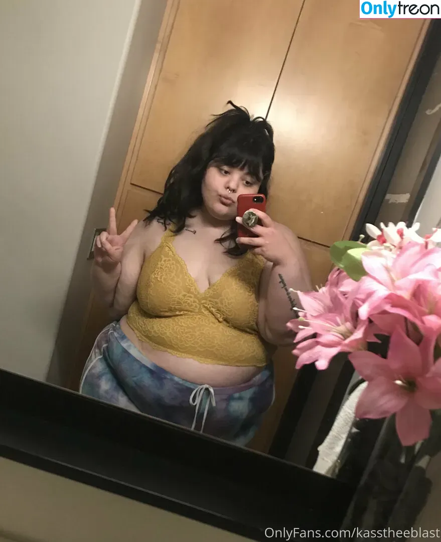 kasstheeblast nude photo #0021 (kasstheeblast)
