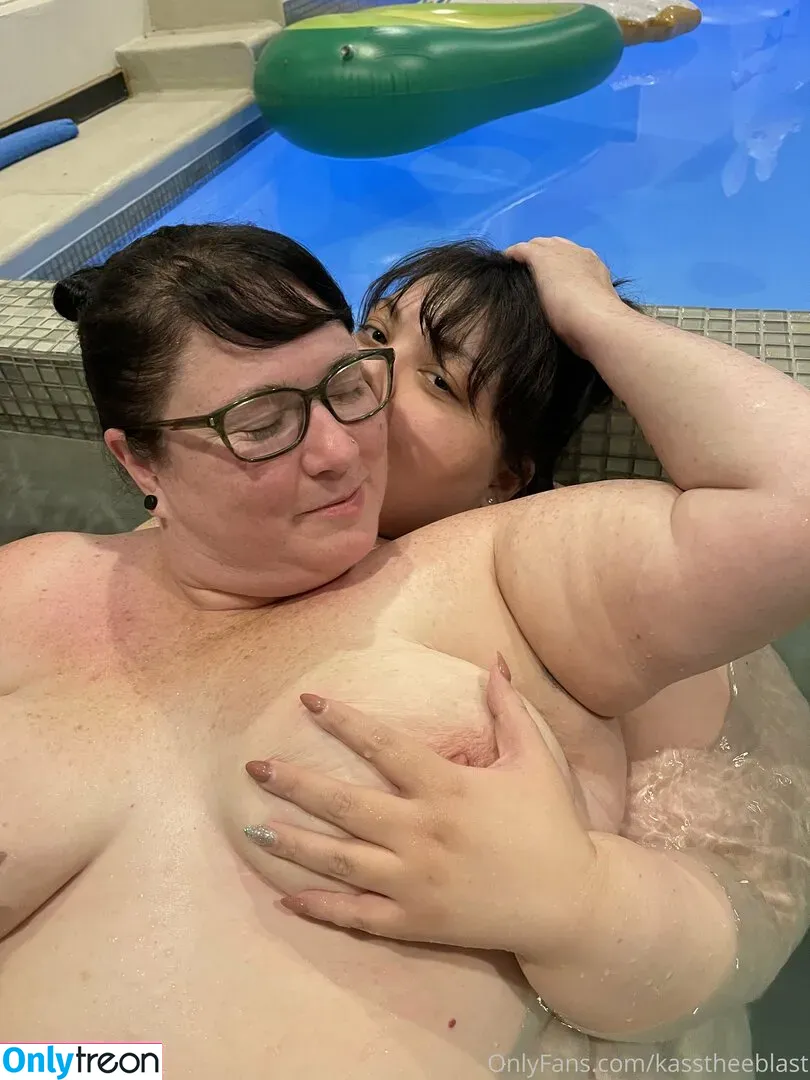 kasstheeblast nude photo #0035 (kasstheeblast)