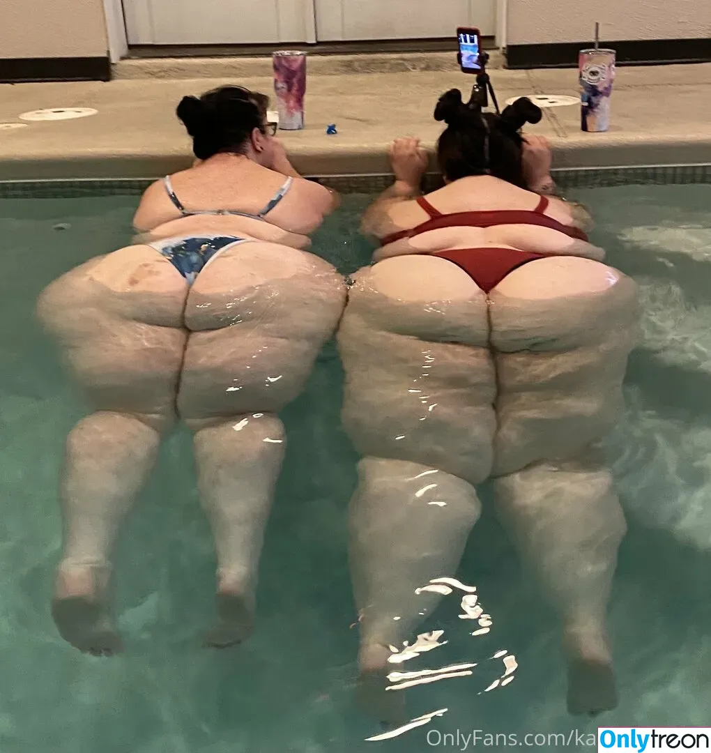 kasstheeblast nude photo #0040 (kasstheeblast)