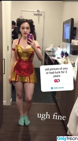 Kat Dennings / OfficialKat / katdenningsss фото голая #0429