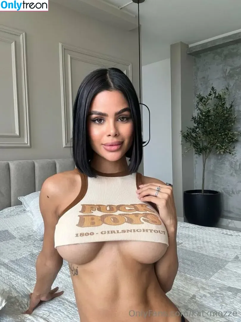 kat_mozze nude photo #0095 (katamogz)