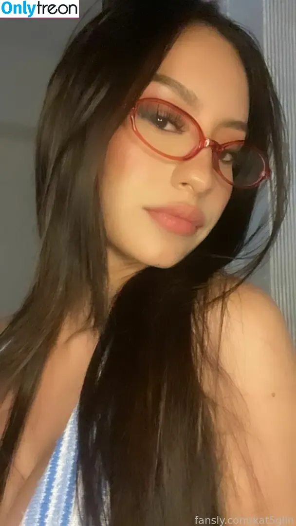 kat5glln nude photo #0035 (ktlynsnglng)