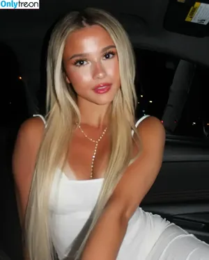 Katalina Cartmel / Katalinacarttmel / Katcartmel nude photo #0015