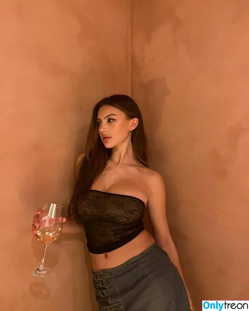 Katarina Deme nude photo #0014 (katarina.deme)