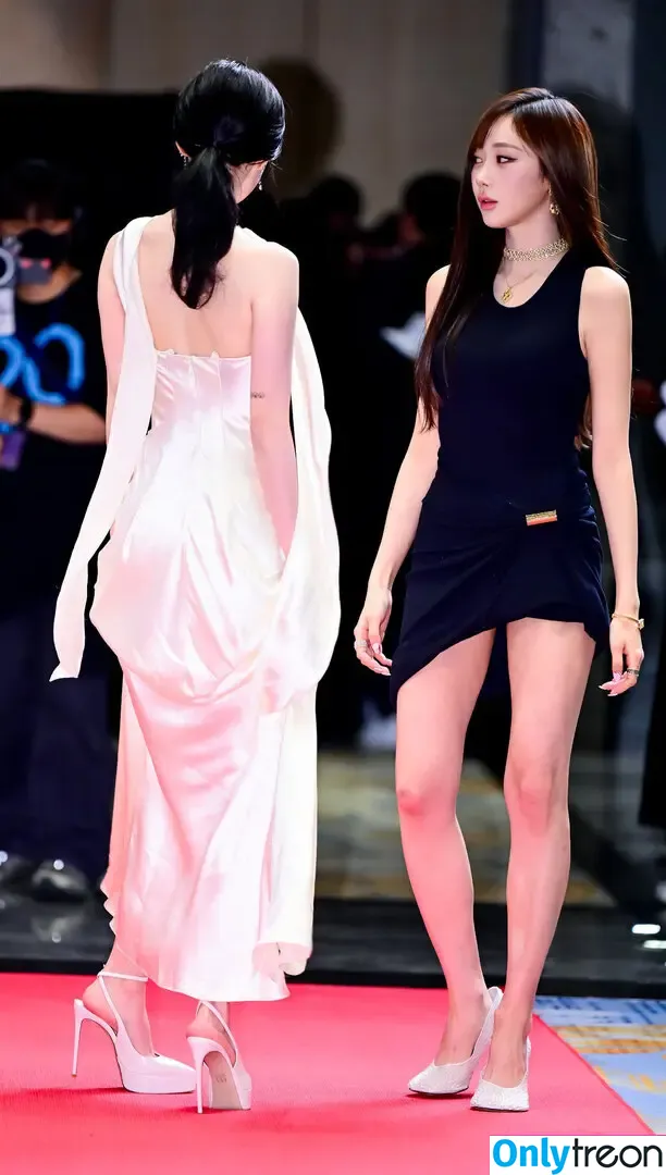 katarinabluu nude photo #4115 (Karina / aespa / karinamasfina)