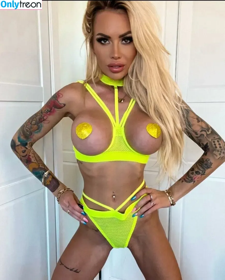 katarzyna_czulek nude photo #0012 (say_meowww)