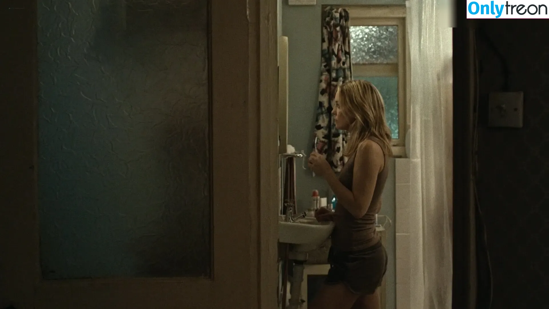 Kate Hudson голая photo #0695 (katehudson)