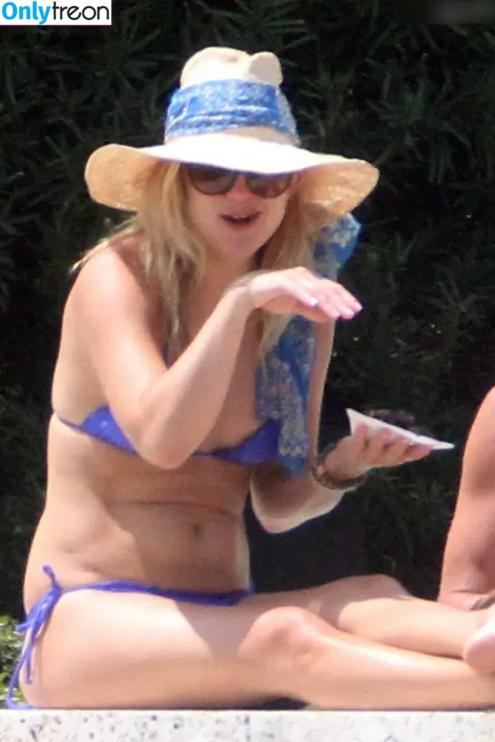 Kate Hudson nude photo #0755 (katehudson)