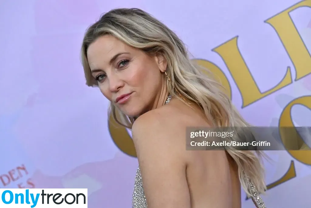 Kate Hudson голая photo #0789 (katehudson)
