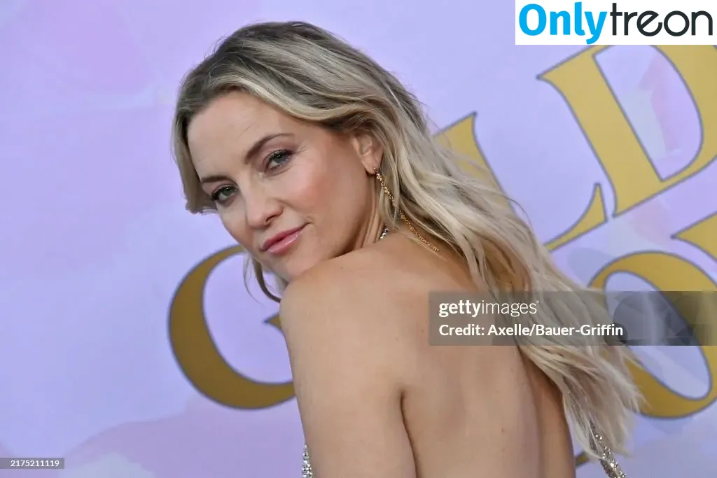 Kate Hudson голая photo #0794 (katehudson)