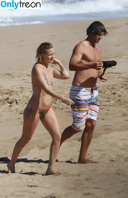 Kate Hudson nude photo #0901 (katehudson)