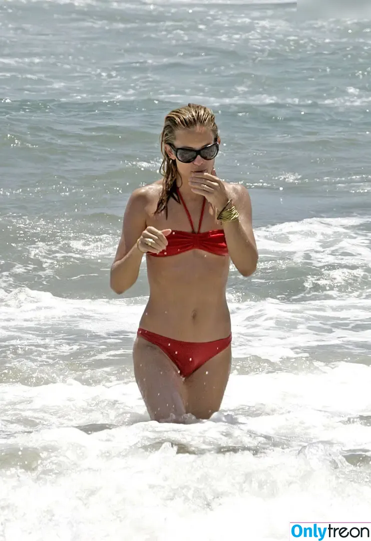 Kate Hudson голая photo #0917 (katehudson)