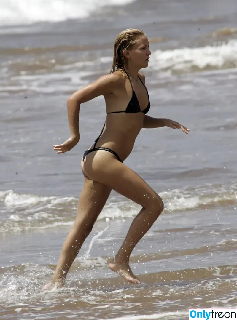 Kate Hudson голая photo #0926 (katehudson)