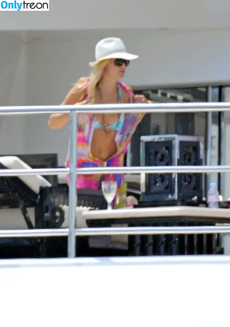 Kate Hudson голая photo #0983 (katehudson)