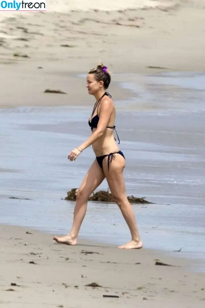 Kate Hudson nude photo #1019 (katehudson)