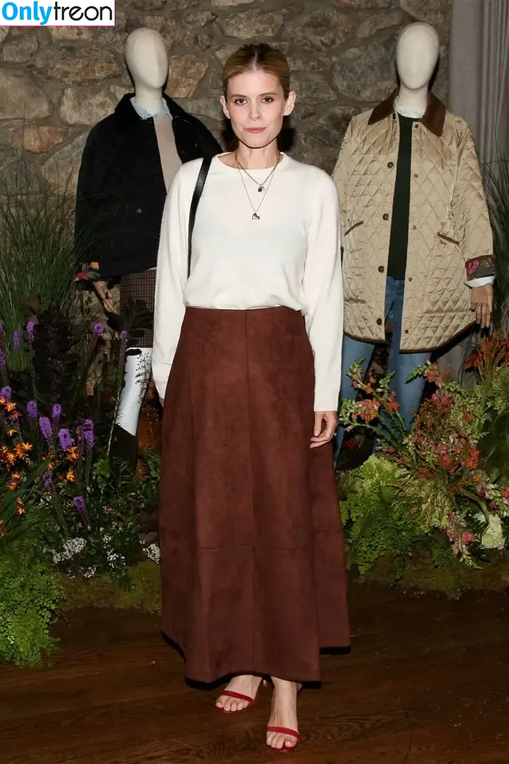 Kate Mara nude photo #0394 (katemara / marra)