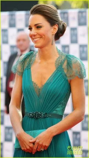 Kate Middleton / Catherine / Catherine Elizabeth / PrincessWales / princeandprincessofwales nude photo #0035