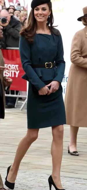 Kate Middleton / Catherine / Catherine Elizabeth / PrincessWales / princeandprincessofwales nude photo #0042