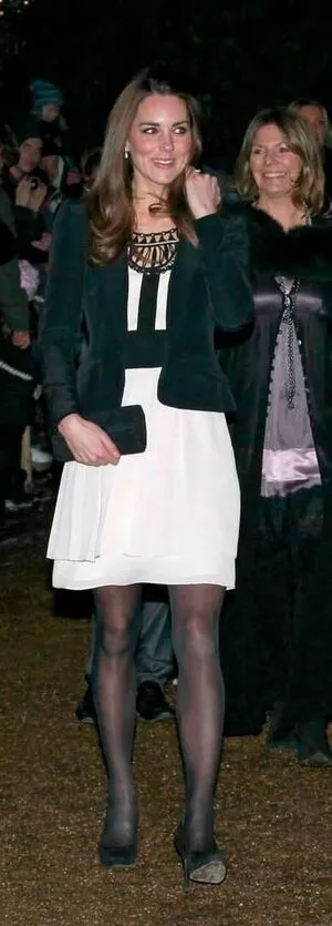 Kate Middleton / Catherine / Catherine Elizabeth / PrincessWales / princeandprincessofwales nude photo #0057