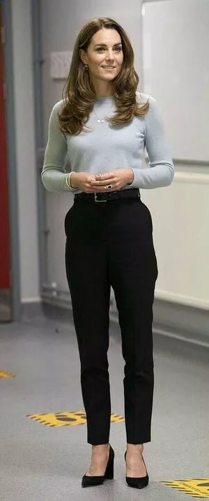 Kate Middleton / Catherine / Catherine Elizabeth / PrincessWales / princeandprincessofwales nude photo #0071