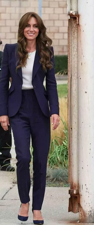 Kate Middleton / Catherine / Catherine Elizabeth / PrincessWales / princeandprincessofwales nude photo #0094