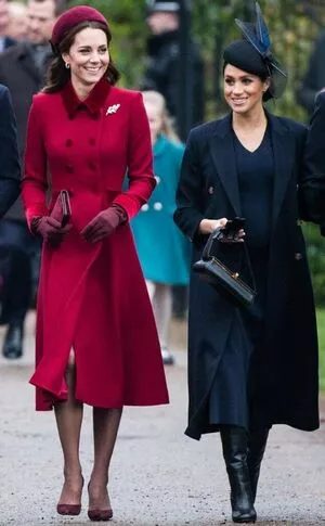Kate Middleton / Catherine / Catherine Elizabeth / PrincessWales / princeandprincessofwales nude photo #0097