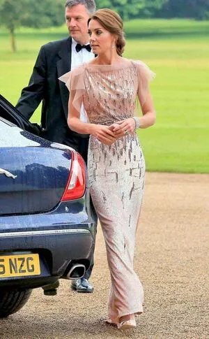Kate Middleton / Catherine / Catherine Elizabeth / PrincessWales / princeandprincessofwales nude photo #0113