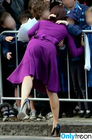 Kate Middleton / Catherine / Catherine Elizabeth / PrincessWales / princeandprincessofwales nude photo #0238