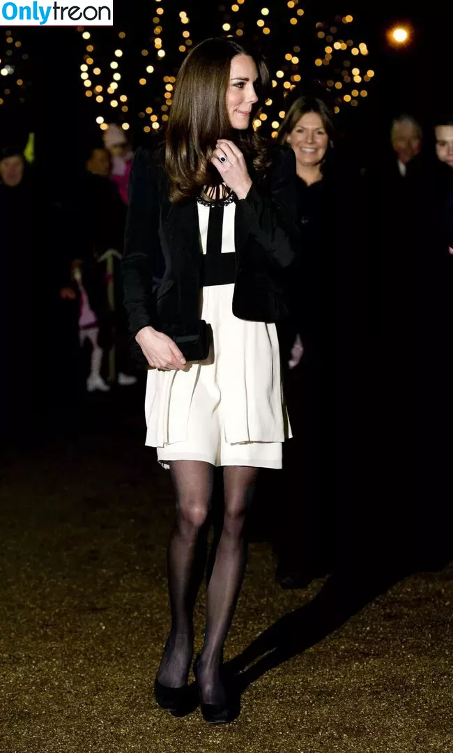 Kate Middleton nude photo #0060 (Catherine / Catherine Elizabeth / PrincessWales / princeandprincessofwales)