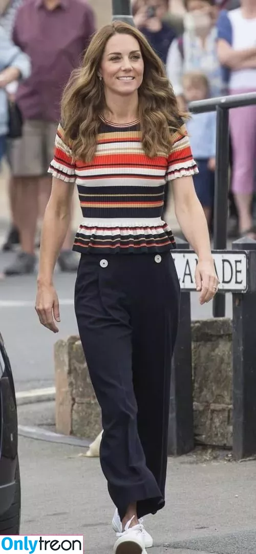 Kate Middleton nude photo #0068 (Catherine / Catherine Elizabeth / PrincessWales / princeandprincessofwales)