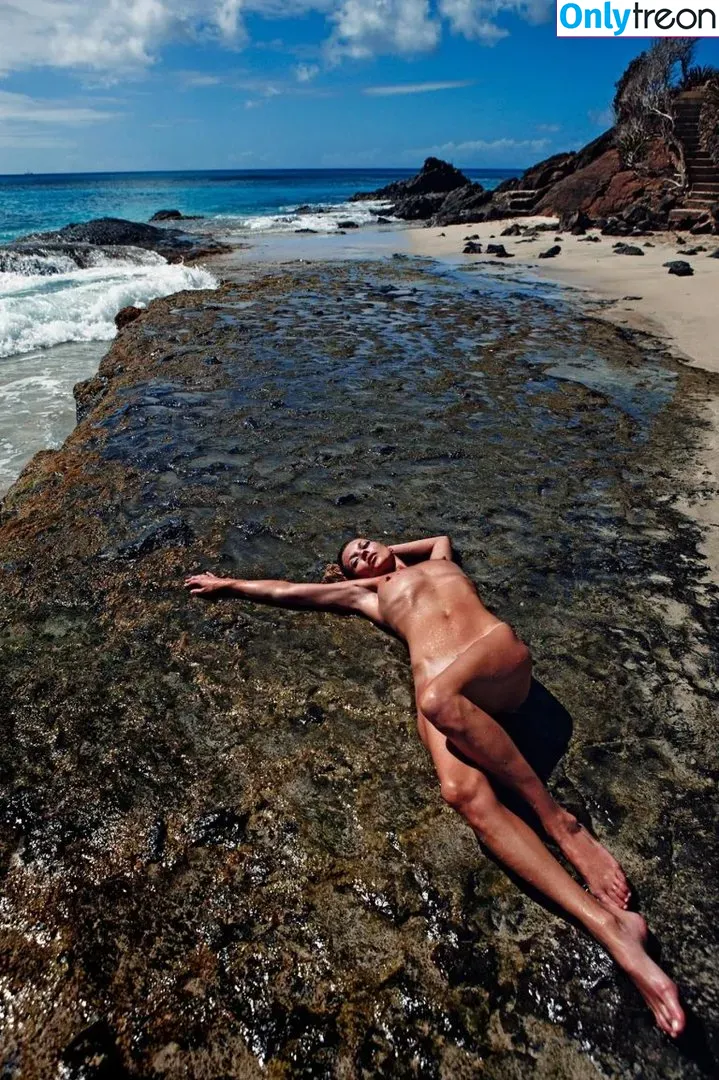 Kate Moss голая photo #0073 (kateamoss / katemoss / katemossagency)