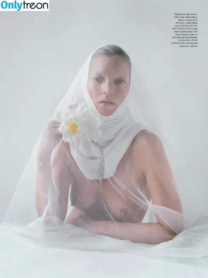 Kate Moss nude photo #0079 (kateamoss / katemoss / katemossagency)