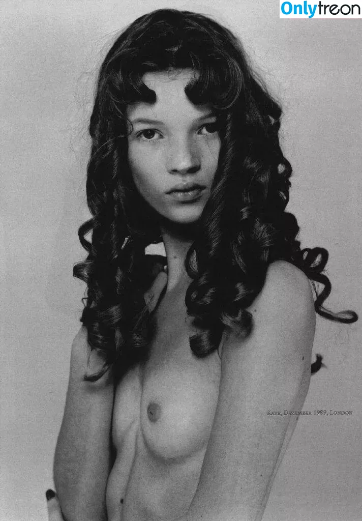 Kate Moss nude photo #0196 (kateamoss / katemoss / katemossagency)