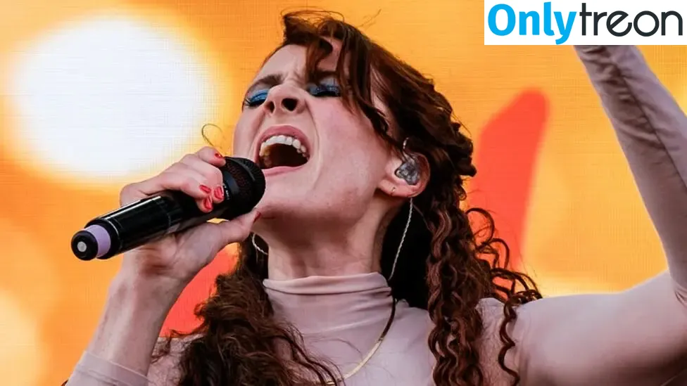 Kate Nash nude photo #0288 (British Singer / katenash / katenyash87)
